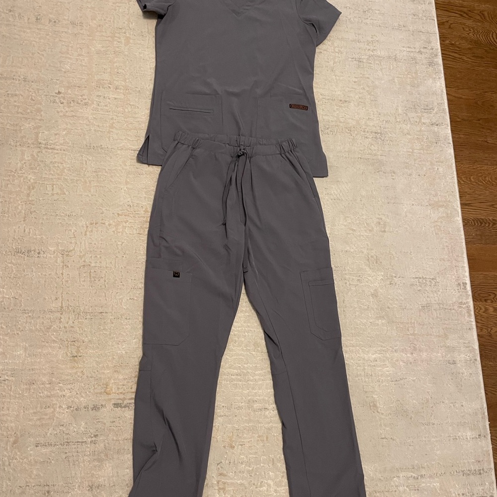 Monarch Uniforms Scrub set size S